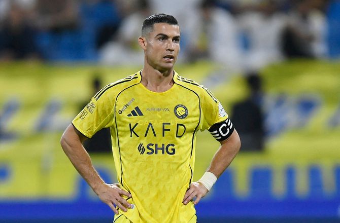 Cristiano Ronaldo Supports Lindsey Vonn Recovery